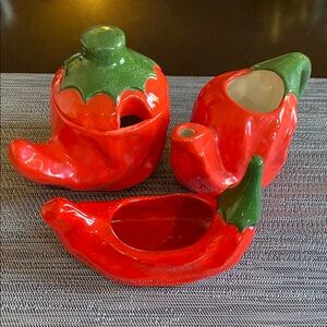 Harold Socorro NM Chili Pepper Ceramic teapot Set. (3) Piece.